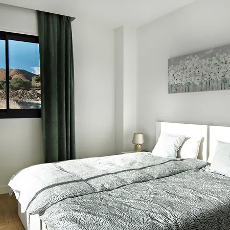 Mara's Higueron West - Modern Large - Terrace With Sea Views And Afternoon Sun !!!! Apartment